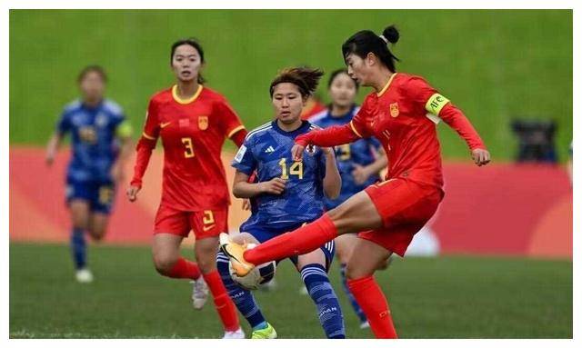 世界女足杯赛场上,中国队再次展现实力,轻松晋级 世界女足杯赛场上,中国队再次展现实力,轻松晋级