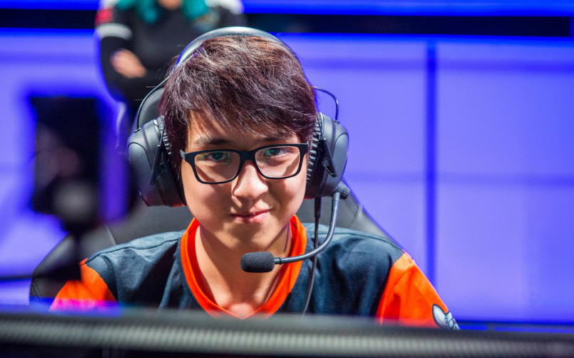 关于EG横扫FLY,Hanssama团战一打五强强对话淘汰赛,强势挺进下一轮的信息 关于EG横扫FLY,Hanssama团战一打五强强对话淘汰赛,强势挺进下一轮的信息