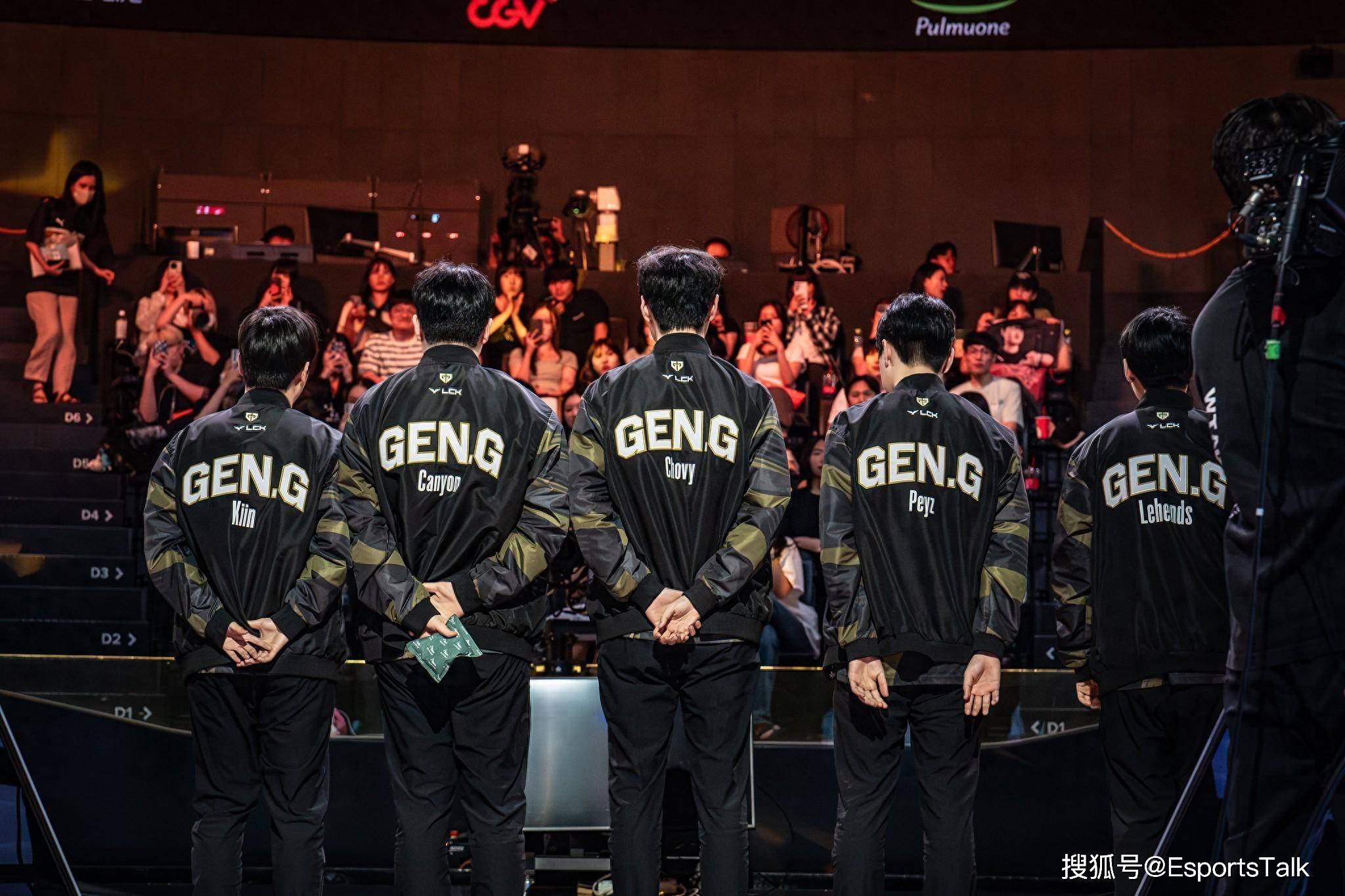 包含V5绝杀TES,Chovy完成史诗逆转峡谷大战小组赛,引爆全场热议的词条 包含V5绝杀TES,Chovy完成史诗逆转峡谷大战小组赛,引爆全场热议的词条