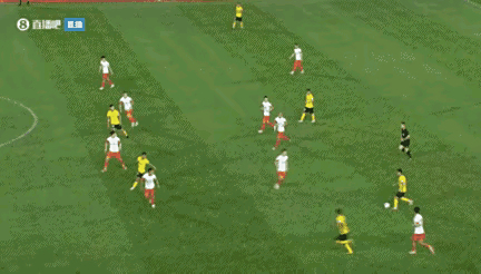 守门员壁垒,助球队零封对手 守门员壁垒,助球队零封对手