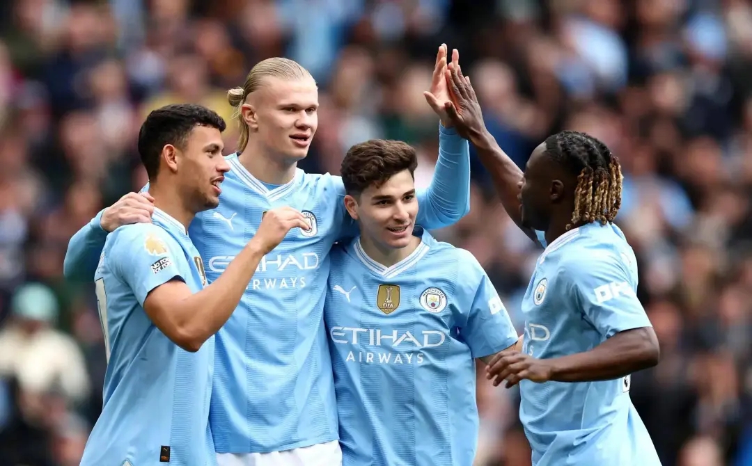 曼城大比分击败对手,赛场统治力无人能敌的简单介绍 曼城大比分击败对手,赛场统治力无人能敌的简单介绍