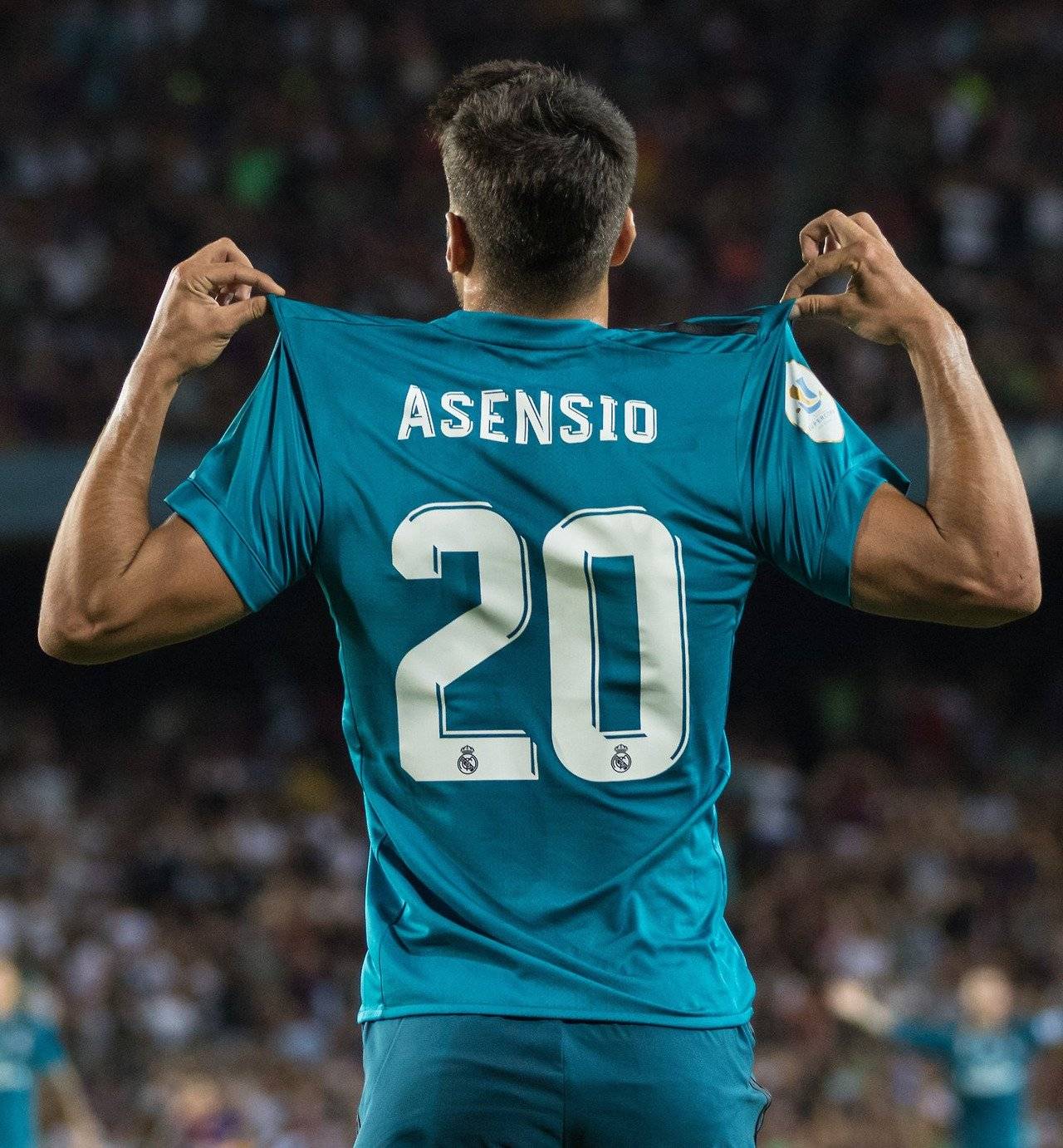 瓦伦西亚主场告捷,走出低谷 瓦伦西亚主场告捷,走出低谷