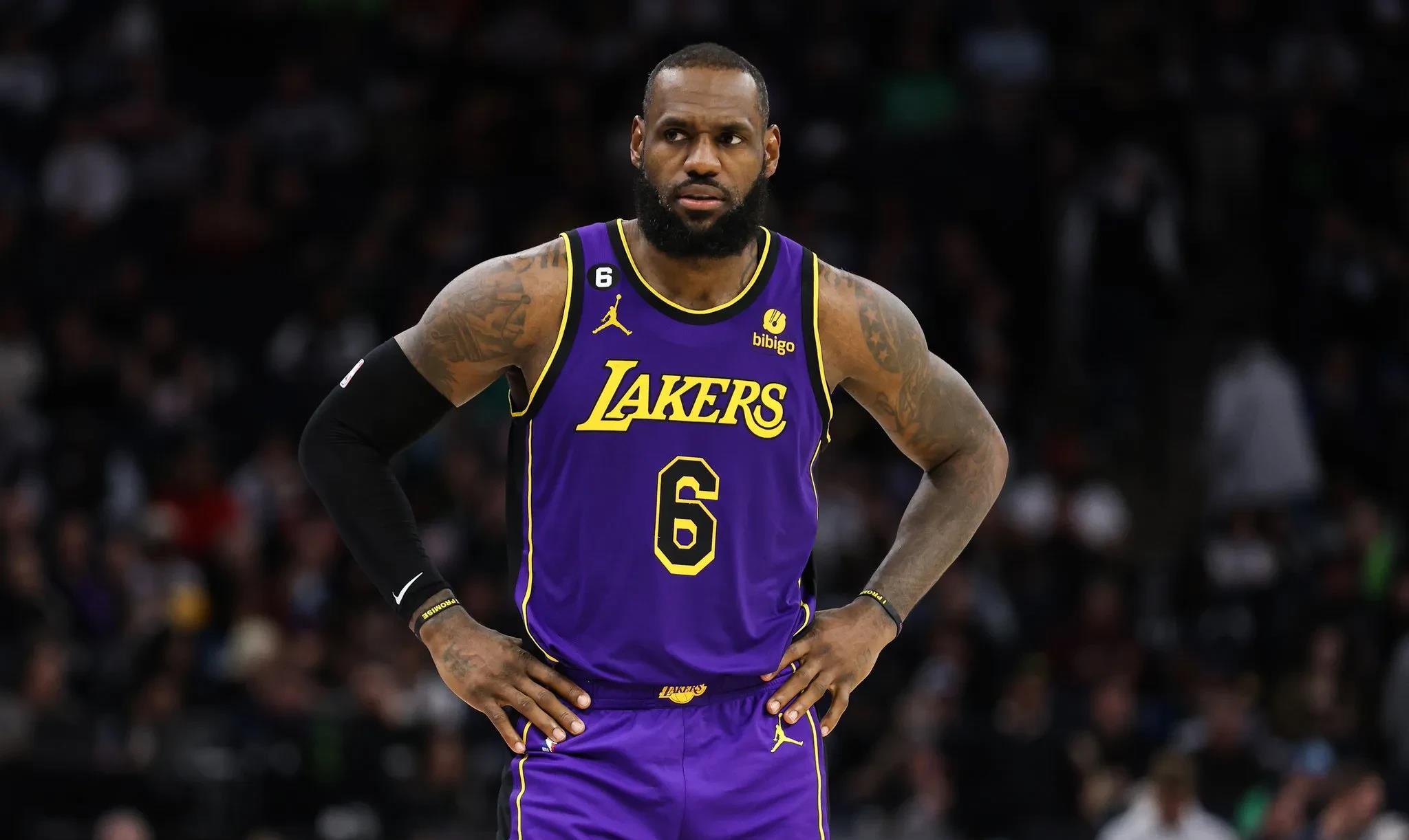 包含湖人再度力克爵士,西部半决赛战况一览无余的词条 包含湖人再度力克爵士,西部半决赛战况一览无余的词条