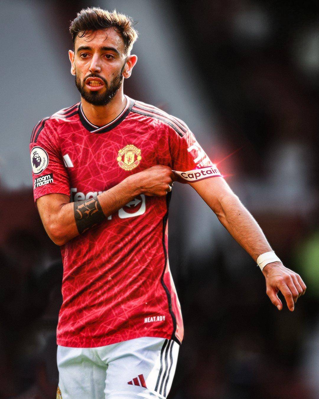 曼联中场布鲁诺荣获月最佳球员称号 曼联中场布鲁诺荣获月最佳球员称号