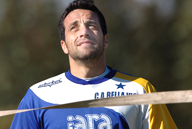 乌拉圭新星在击剑比赛中获得银牌,大放异彩 乌拉圭新星在击剑比赛中获得银牌,大放异彩