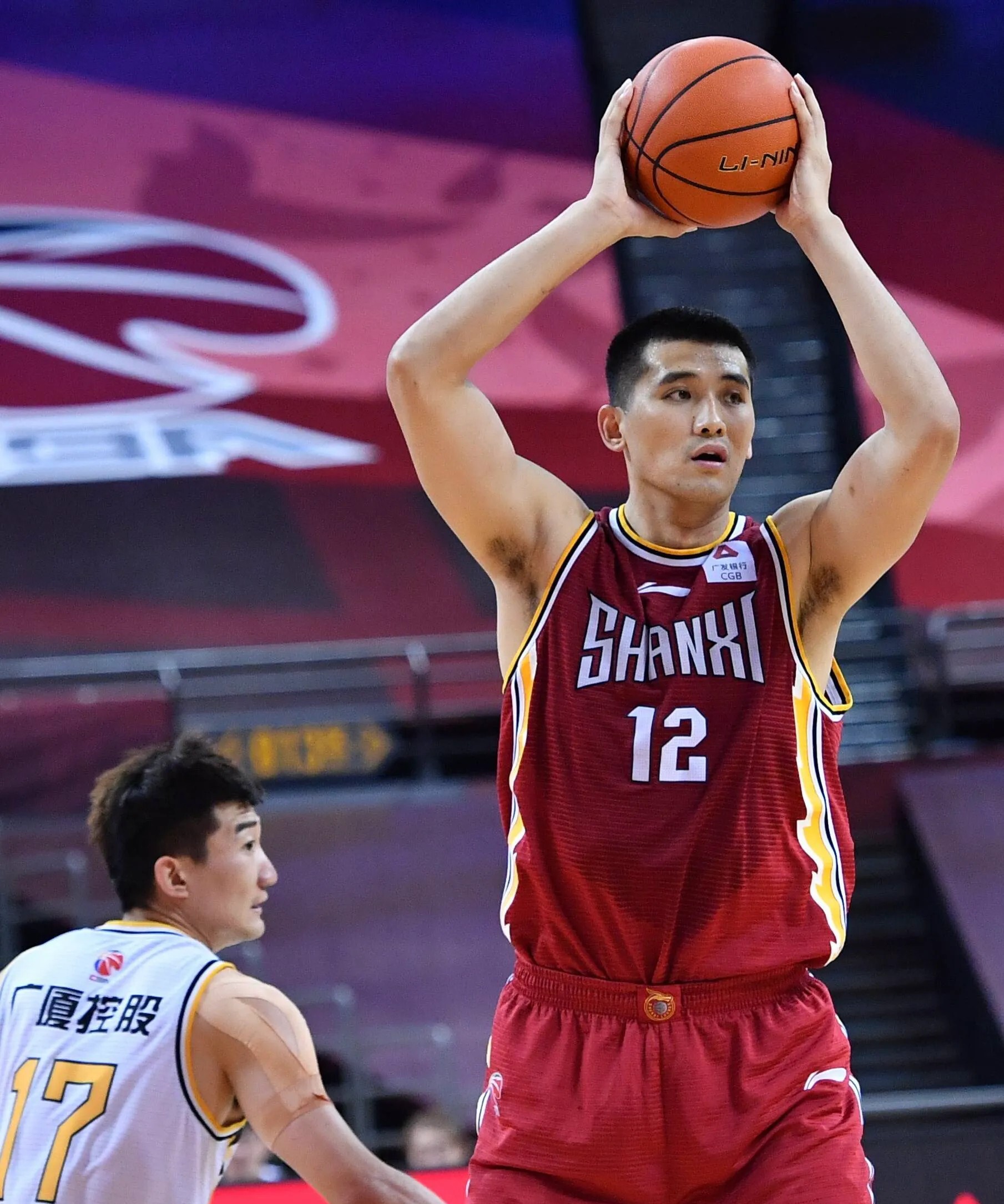 山西男篮主场告捷,轻松战胜对手 山西男篮主场告捷,轻松战胜对手