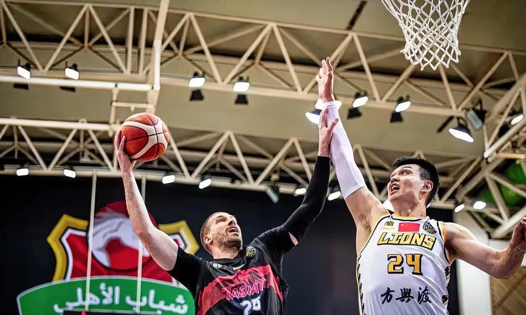 山西男篮主场告捷,轻松战胜对手 山西男篮主场告捷,轻松战胜对手