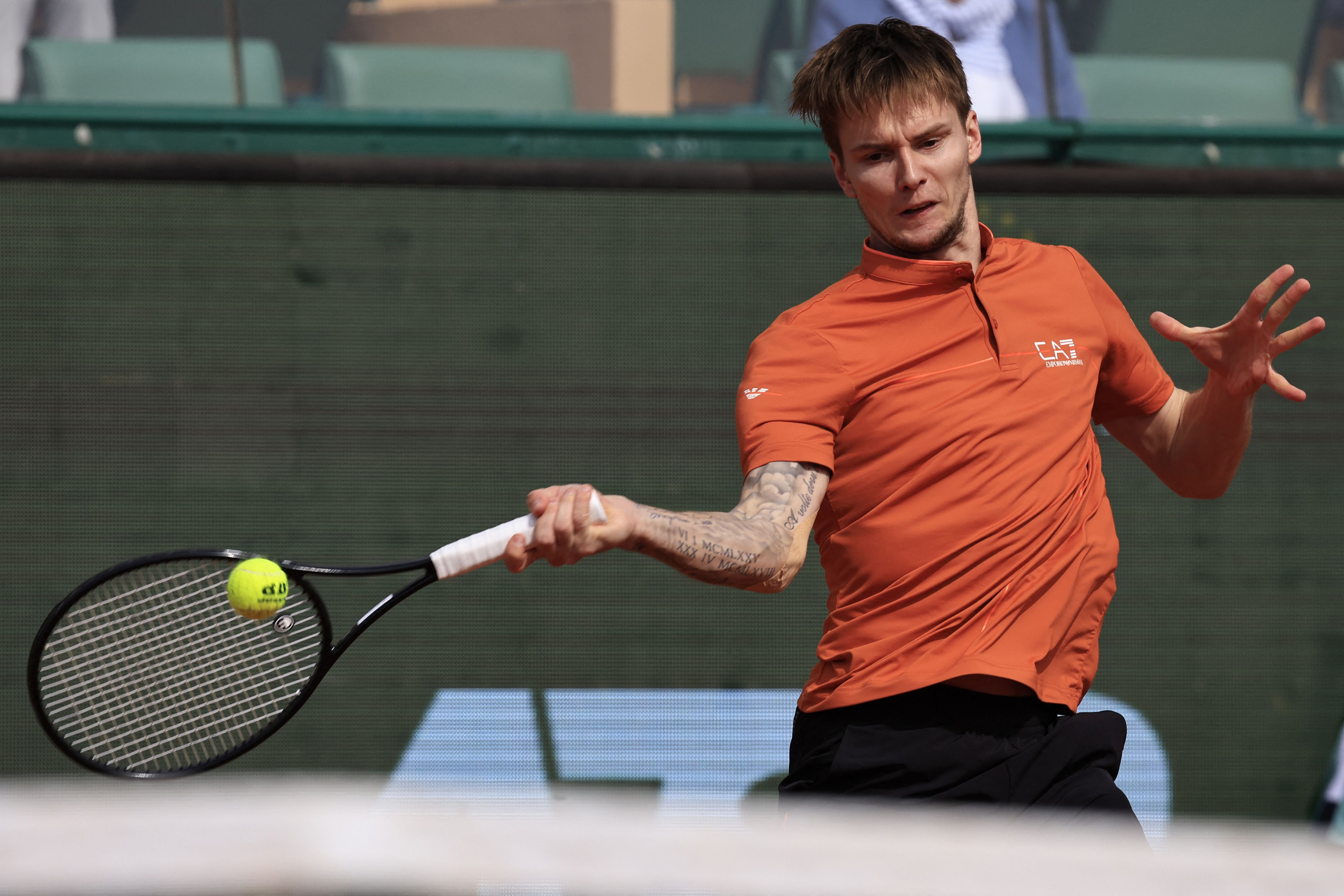 爱游戏APP-美网鏖战蒙特卡洛大师赛，兹维列夫高光表现