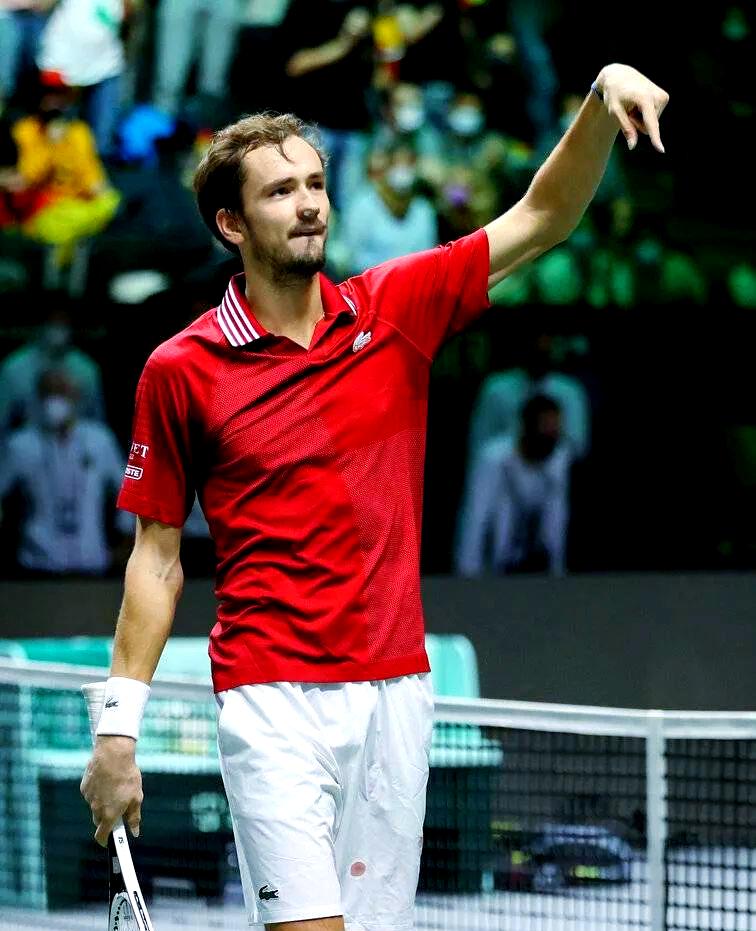 关于戴维斯杯完胜澳网，梅德韦杰夫高光表现的信息
