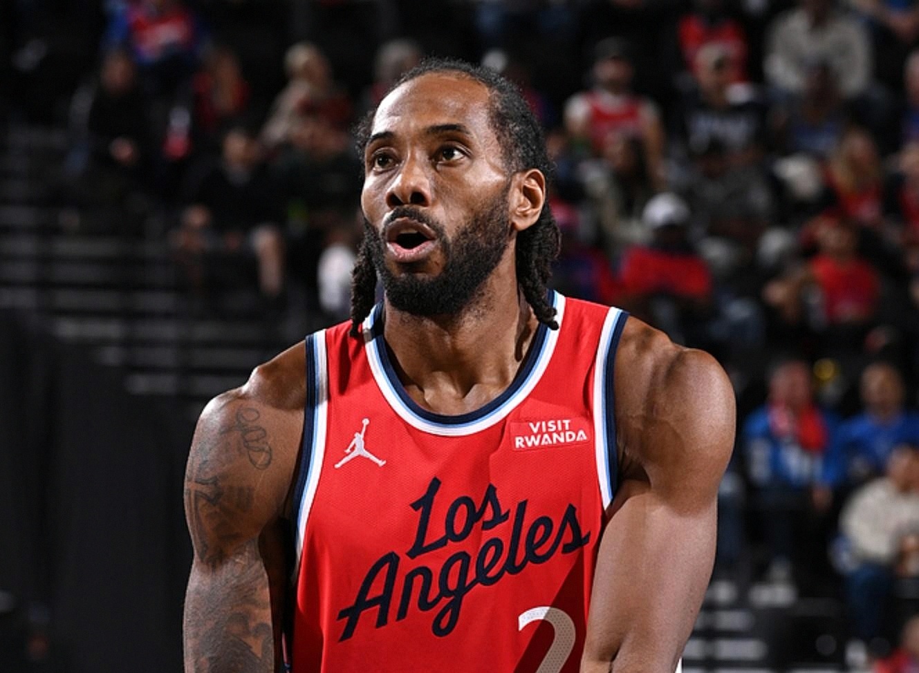 掘金完胜骑士,伦纳德刷新纪录 掘金完胜骑士,伦纳德刷新纪录