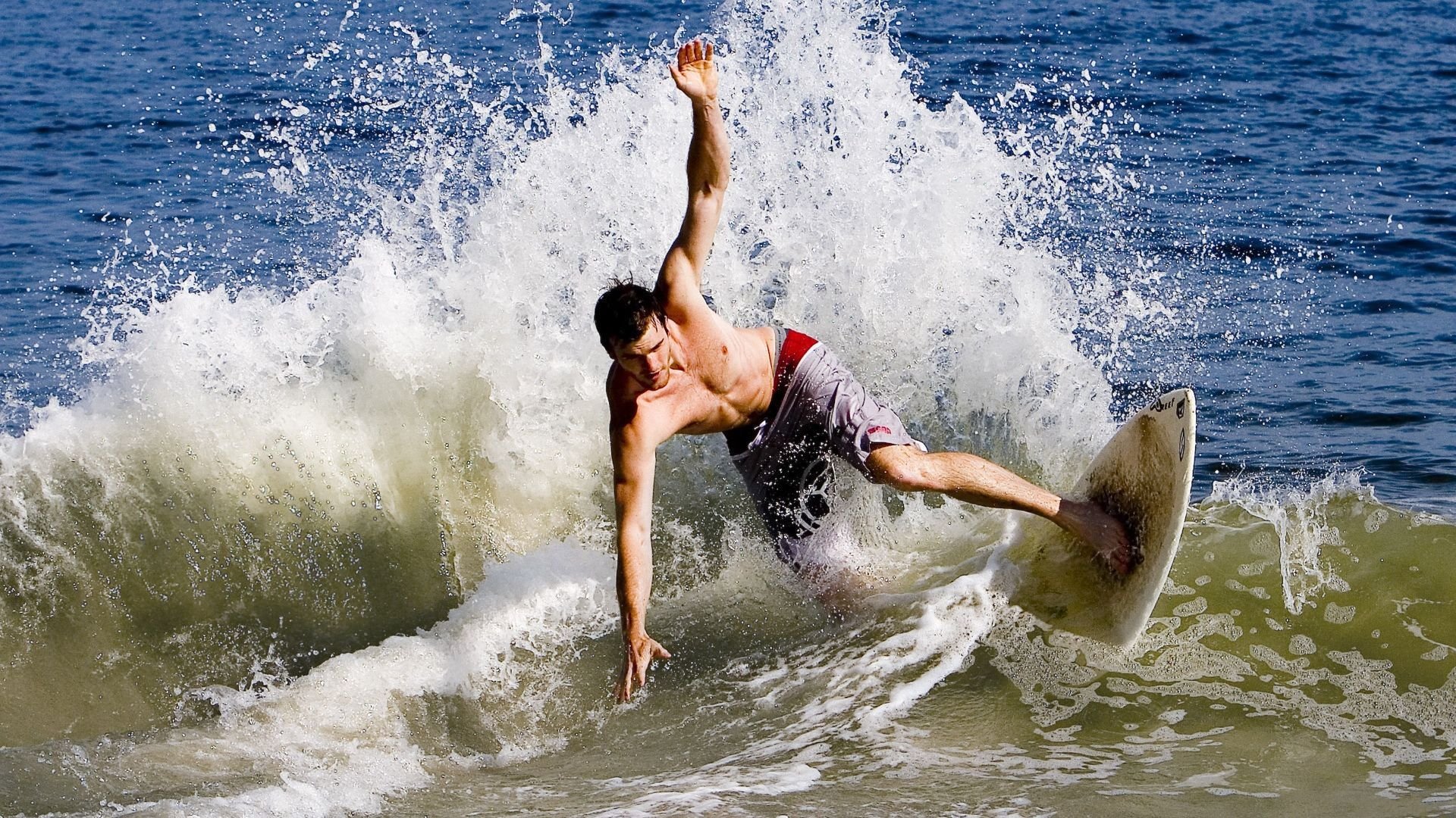乔治末节觉醒！快船无卡阵容大胜太阳，这位沉默领袖终于露出獠牙